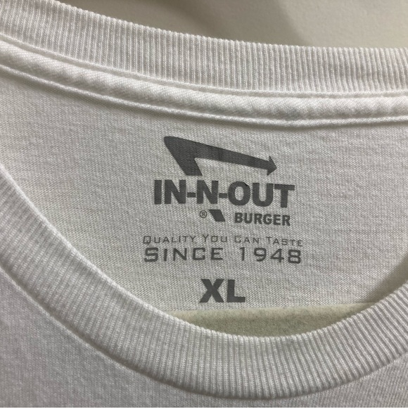 In-N-Out XL T-shirt - California- New - Picture 3 of 5